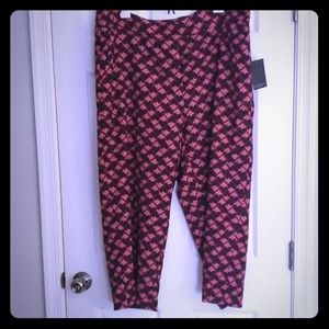 Cropped Eloquii pants.